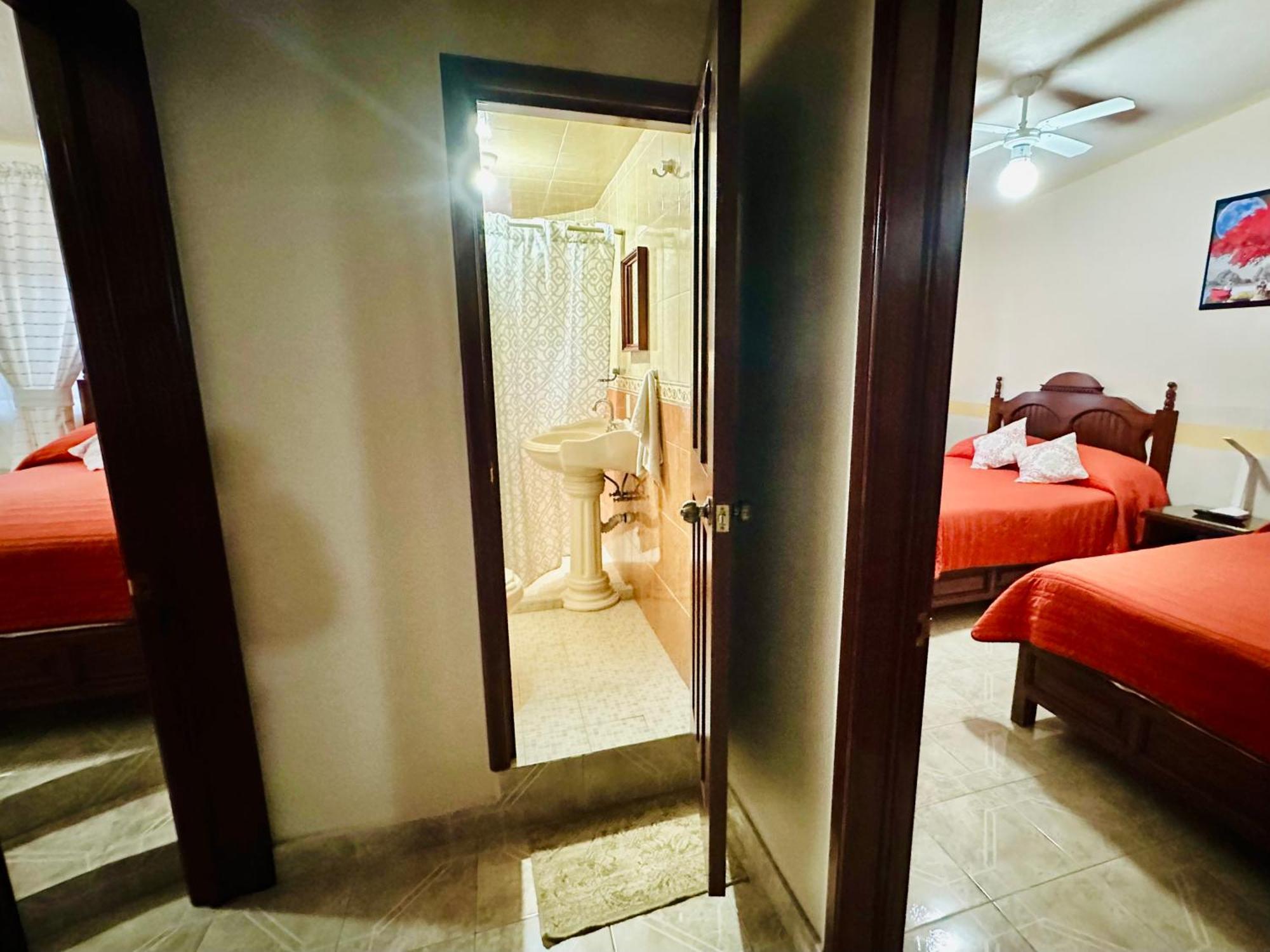 Hotel Monarca Tlalpujahua de Rayón エクステリア 写真