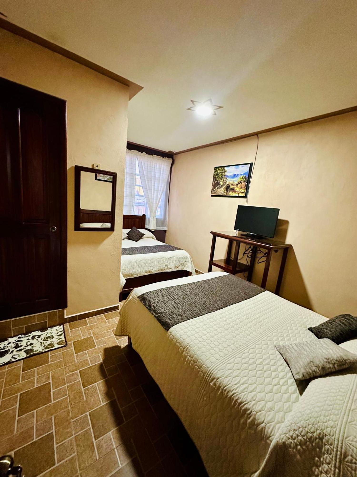 Hotel Monarca Tlalpujahua de Rayón エクステリア 写真