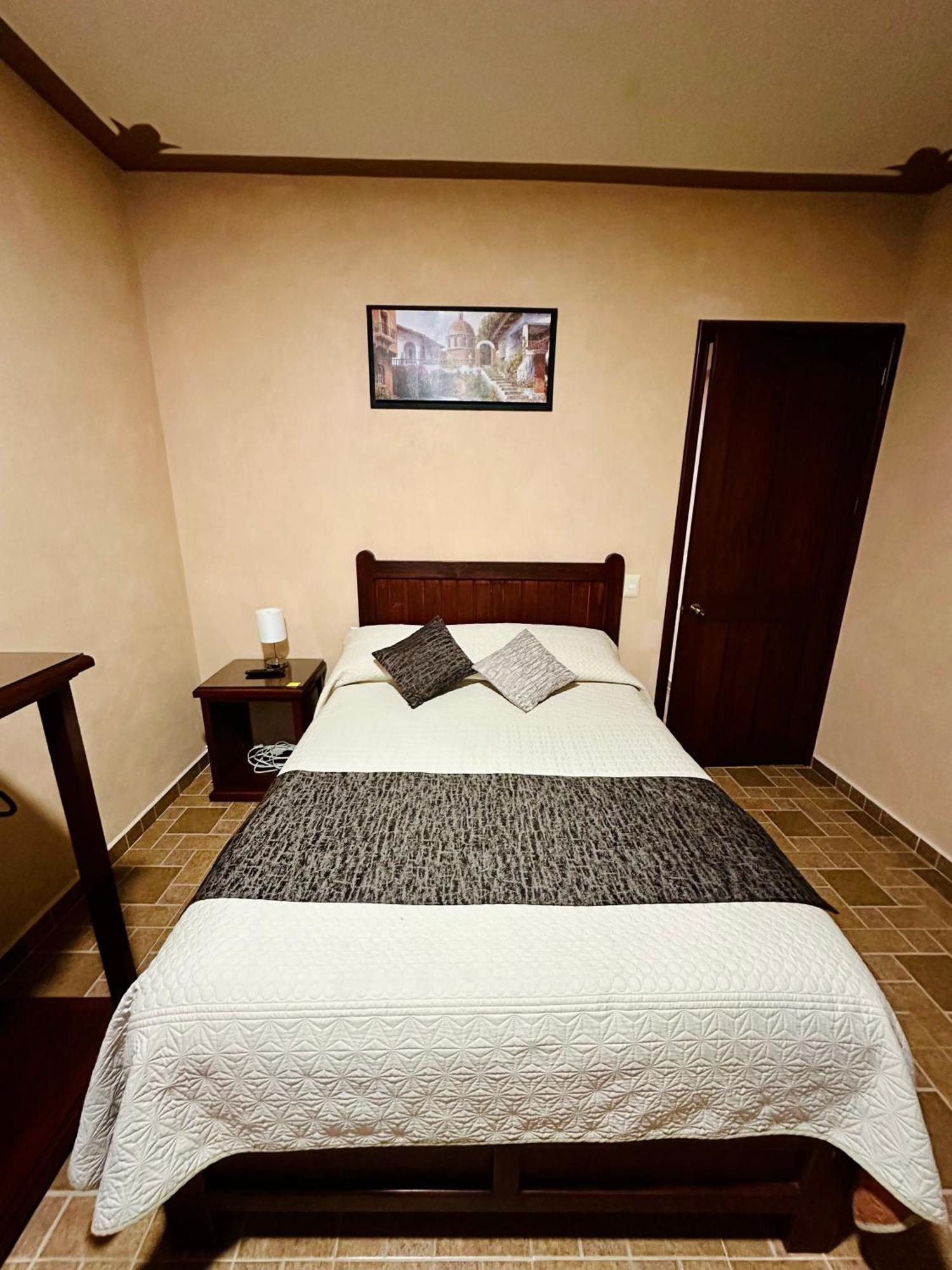 Hotel Monarca Tlalpujahua de Rayón エクステリア 写真